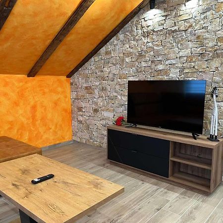 Motel Pizzeria Actros Nova Topola Exteriör bild