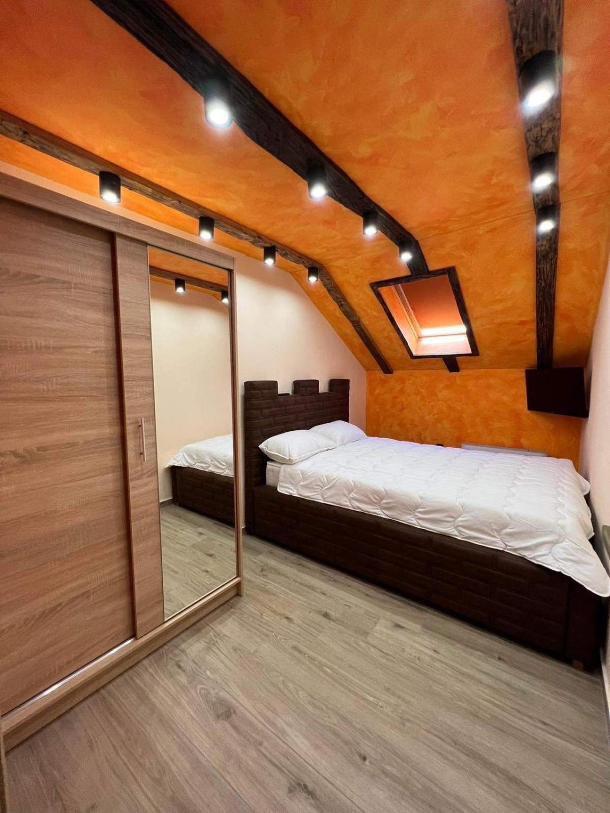 Motel Pizzeria Actros Nova Topola Exteriör bild
