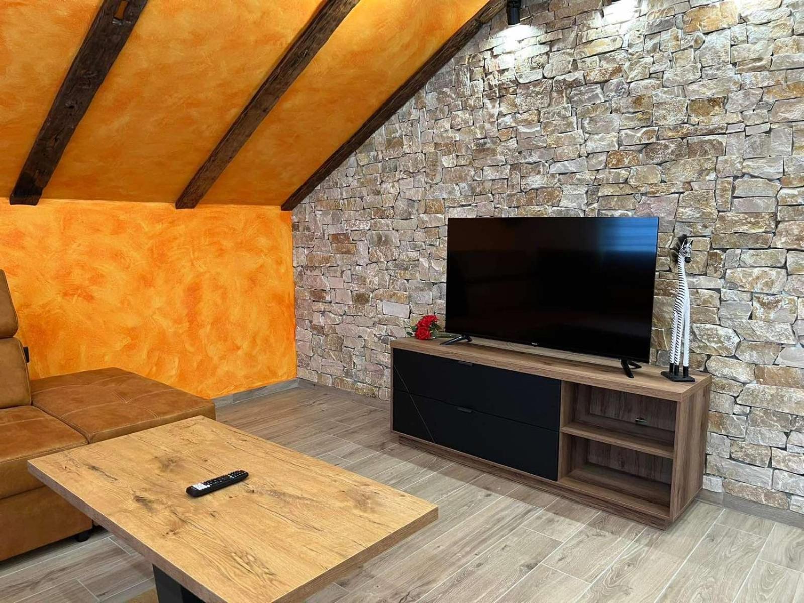 Motel Pizzeria Actros Nova Topola Exteriör bild